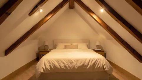 halogeny oświetlenie na poddaszu