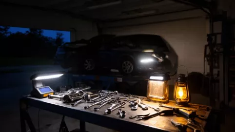 oświetlenie garażu bez prądu