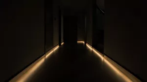 oświetlenie przypodłogowe korytarz