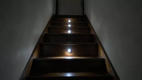 oświetlenie schodowe led z czujnikiem ruchu zestaw